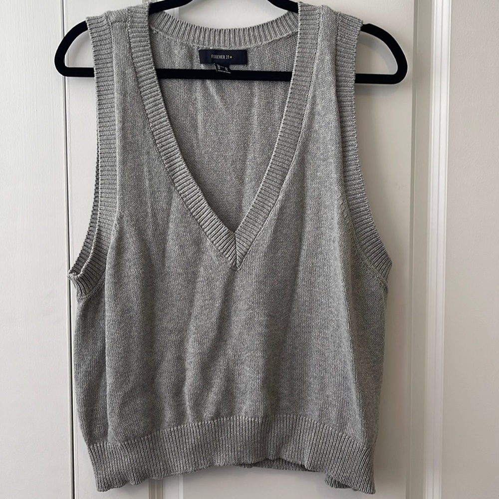 Forever 21. Sweater Vest.